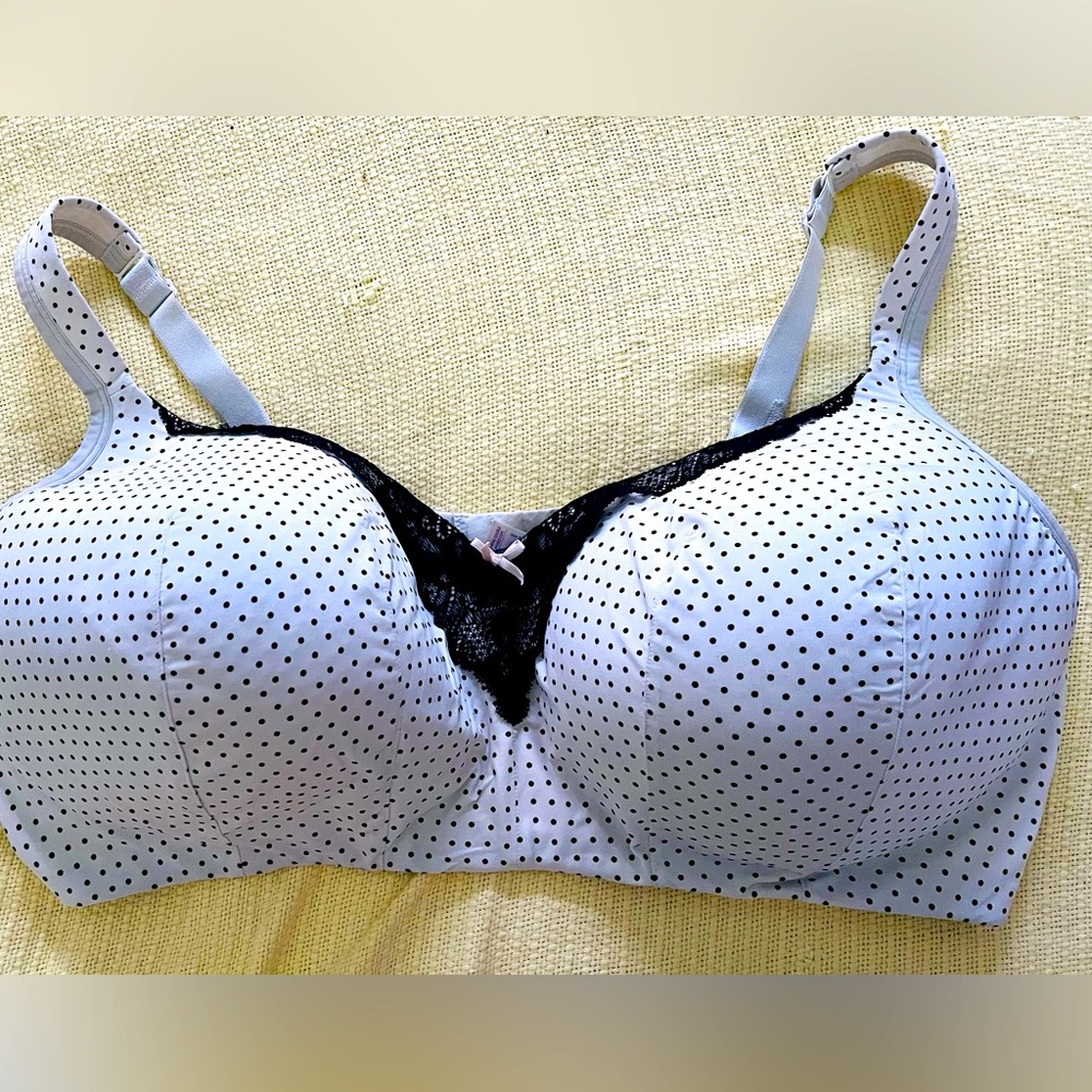 Cacique Double Layered Cups No Wire Bra 46DDD